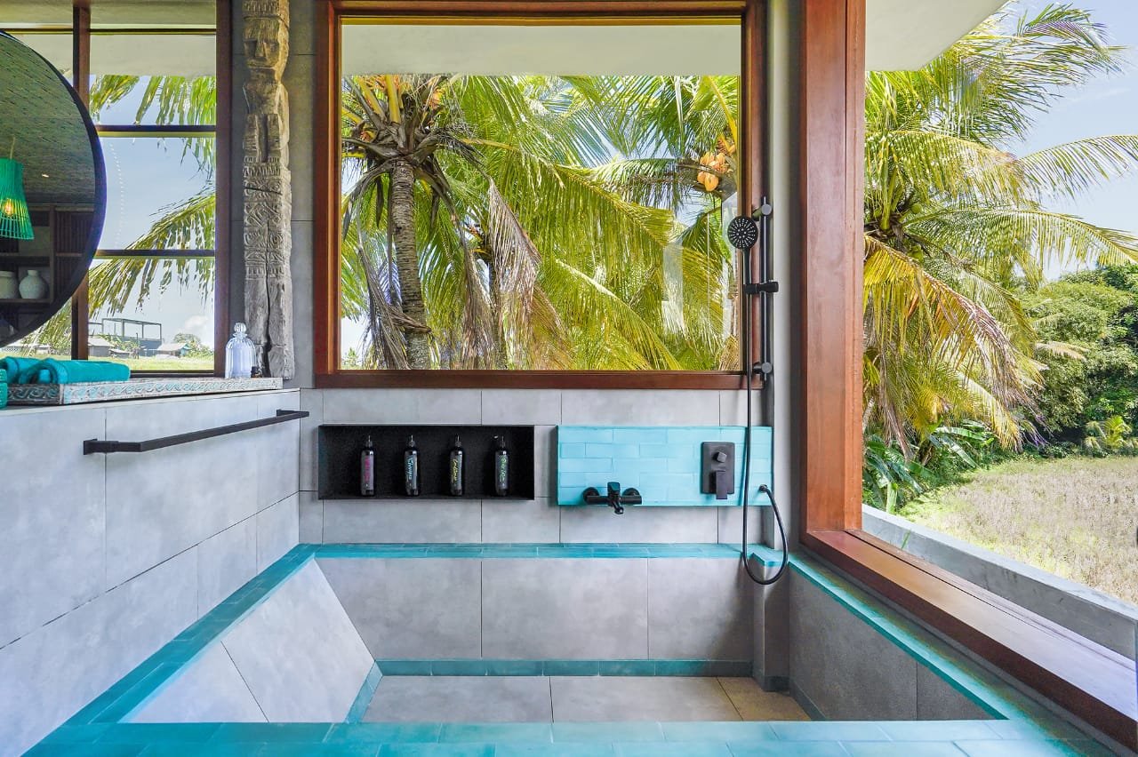 Serene Total Tanah Balinese Bathrooms Villa