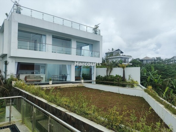 Three Unique Views Prime Location Spacious