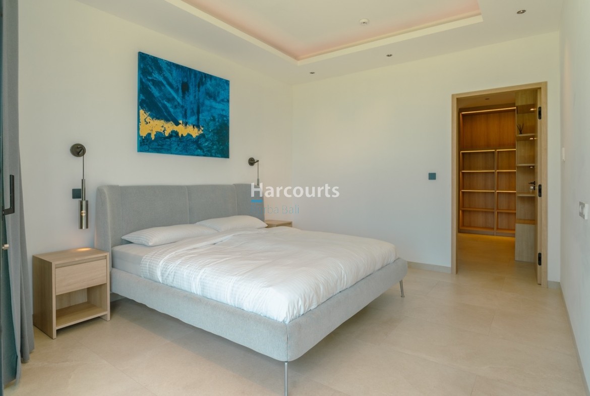 03 Master Bedroom 2 Large