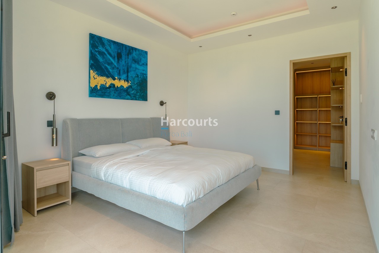 03 Master Bedroom 2 Large