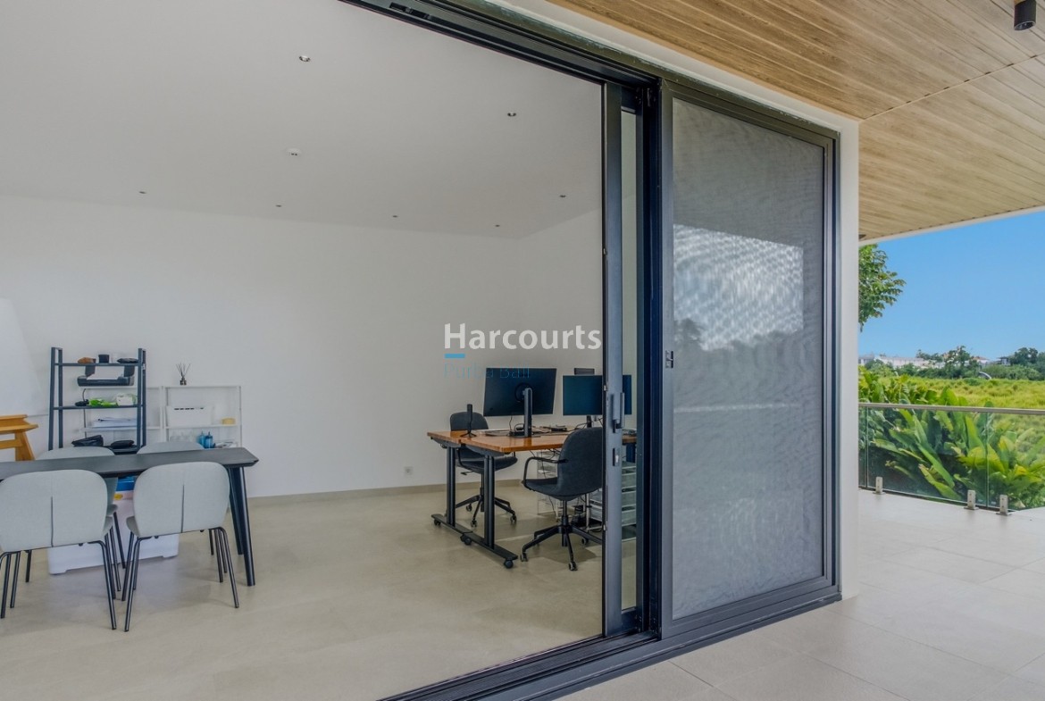 16 Office Room 2 Large