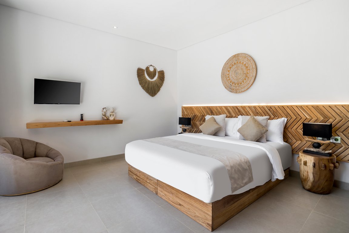 Area Seven Prime Light Coloured Complete Modern