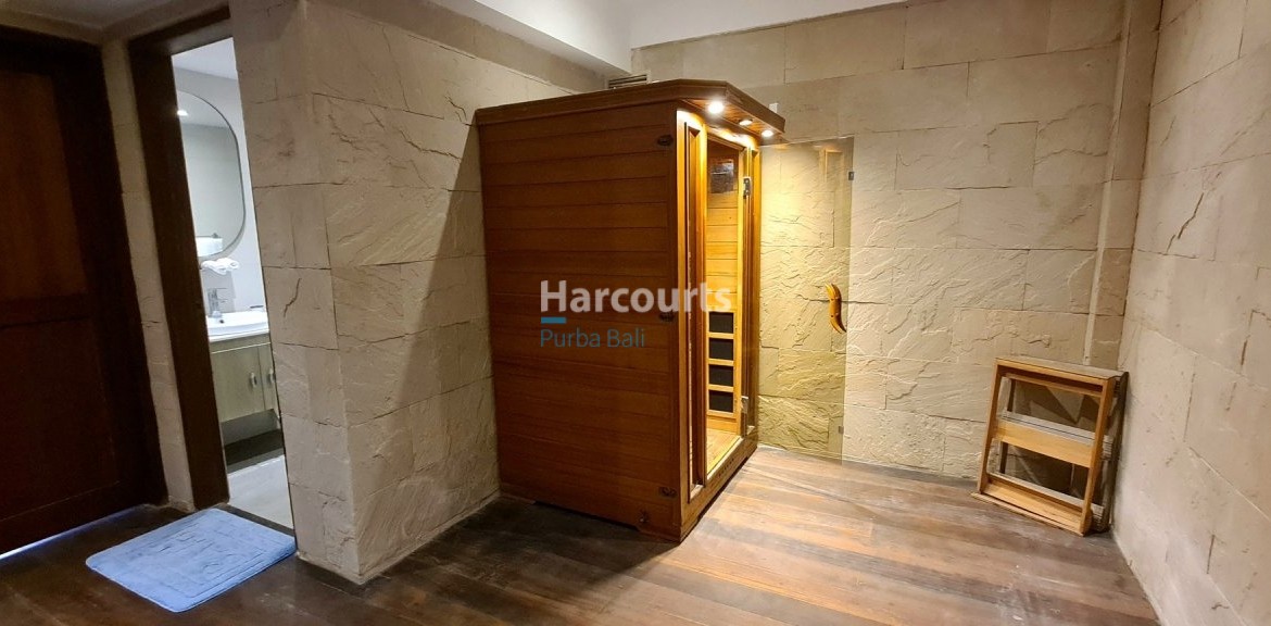 Bali Highland Villa Sauna Wood Floor