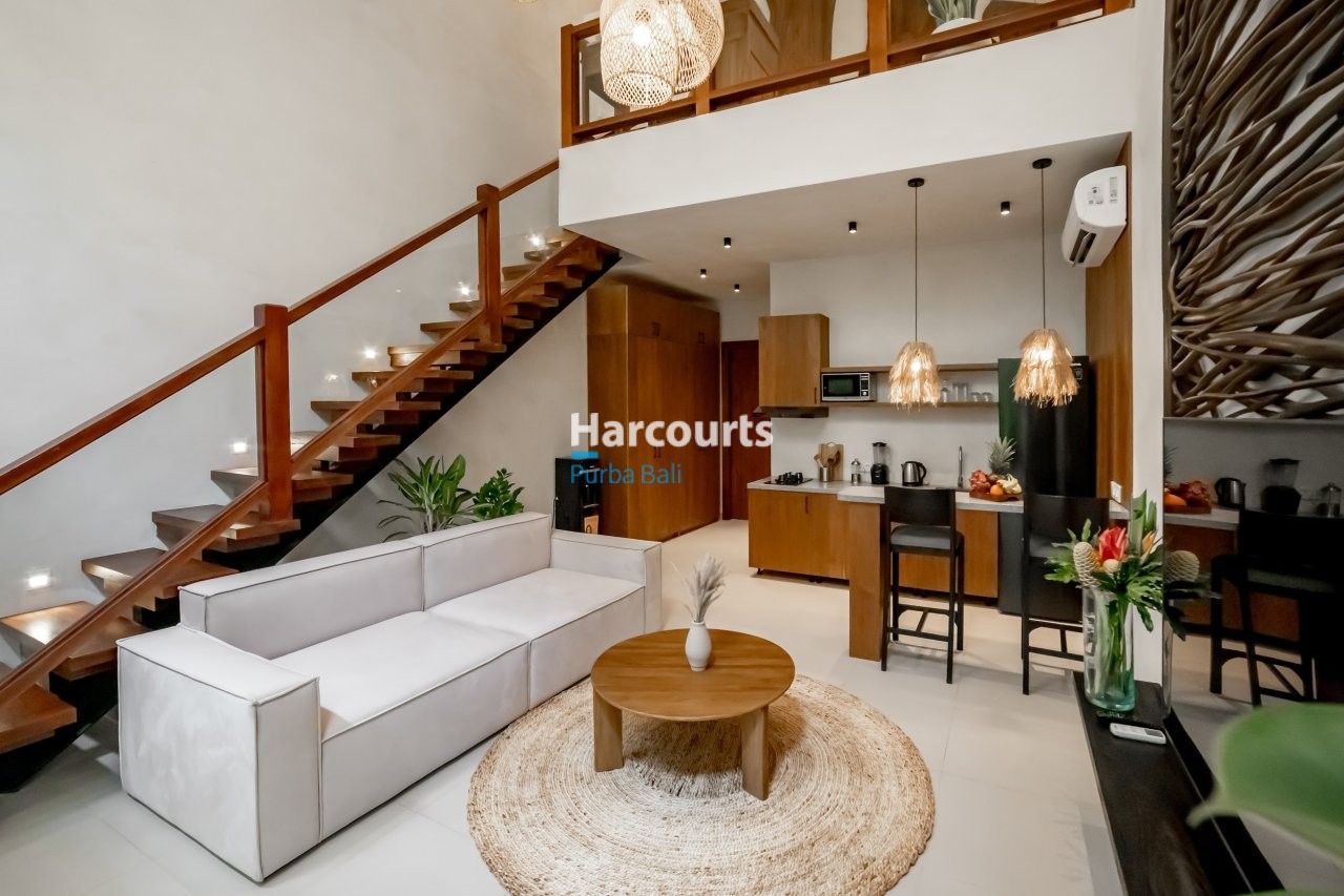 Berawa Beach Villa Wooden Staircase Designer Kitchen