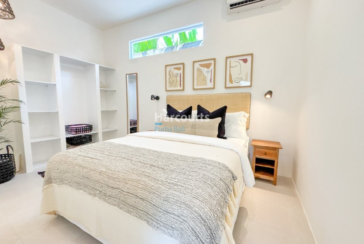 Berawa Leasehold Villa Bedroom Woven Headboard