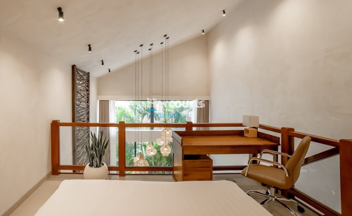 Berawa Villa Loft Bedroom Desk Pendant Lights