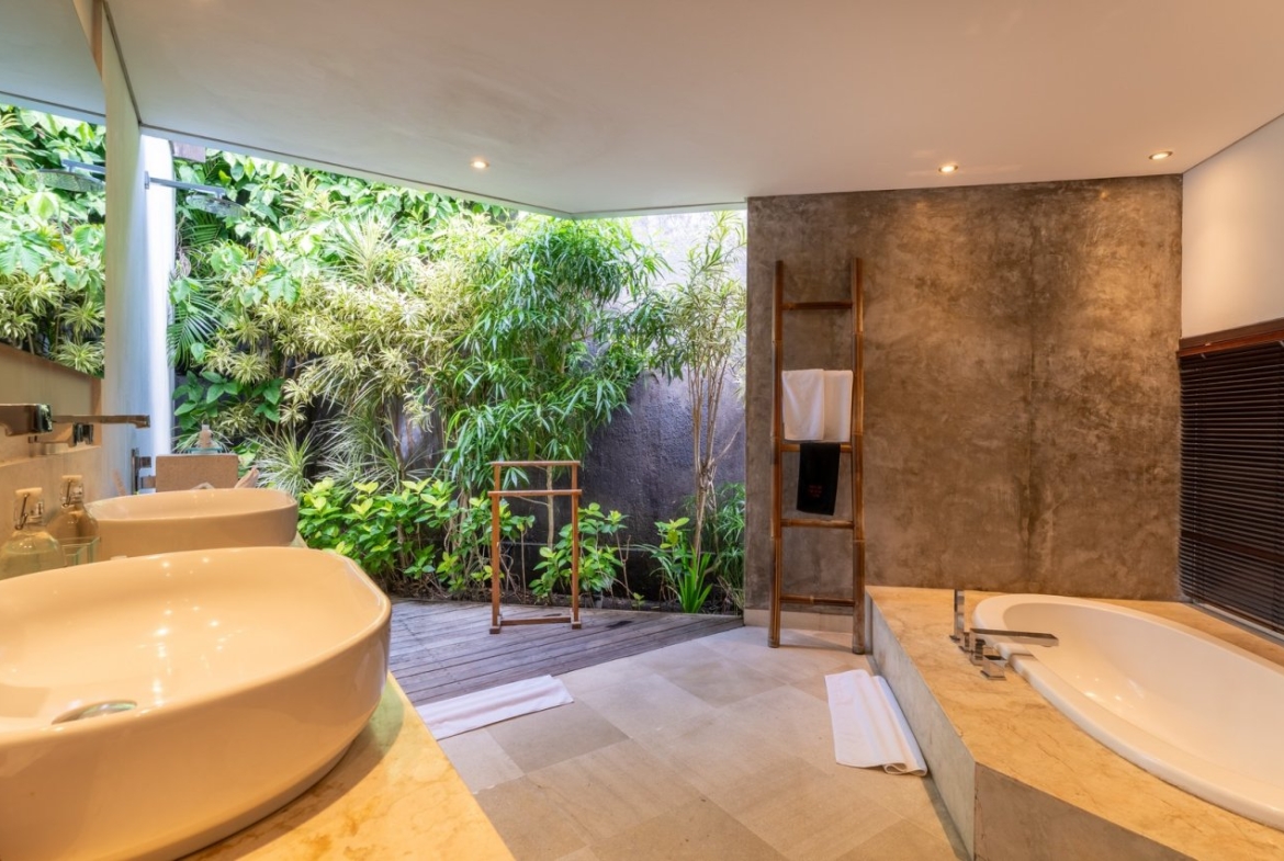 Estate Seminyak Bed Luxury Gated Exclusive