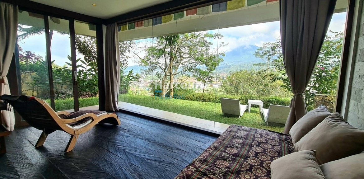 Freehold Bali Villa Beratan Lake View Living Room