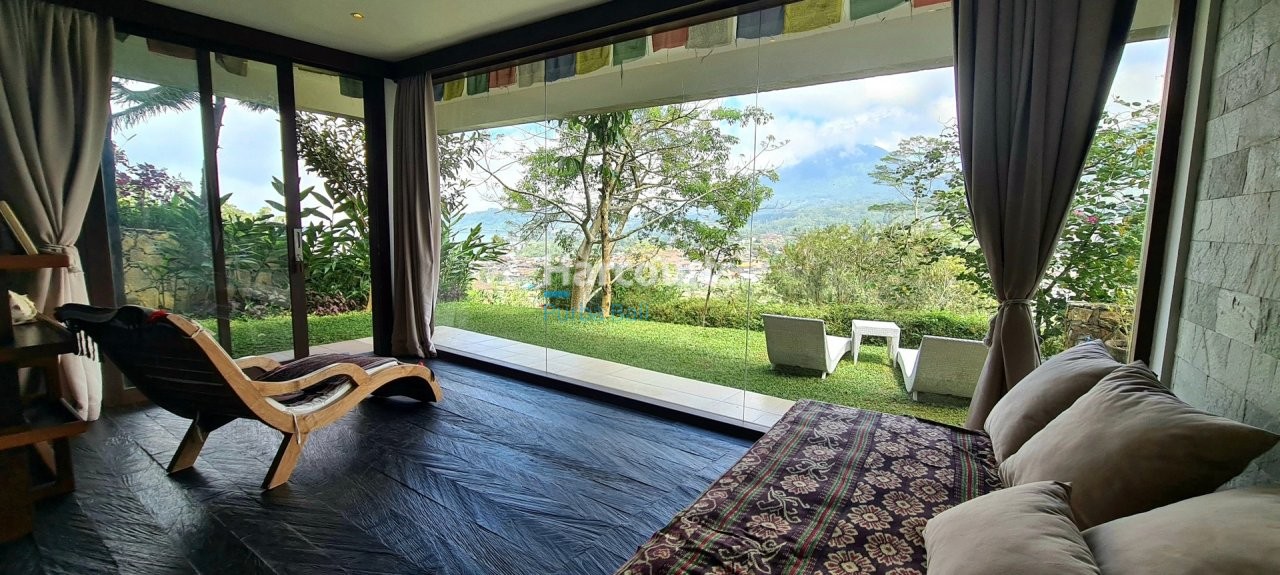 Freehold Bali Villa Beratan Lake View Living Room