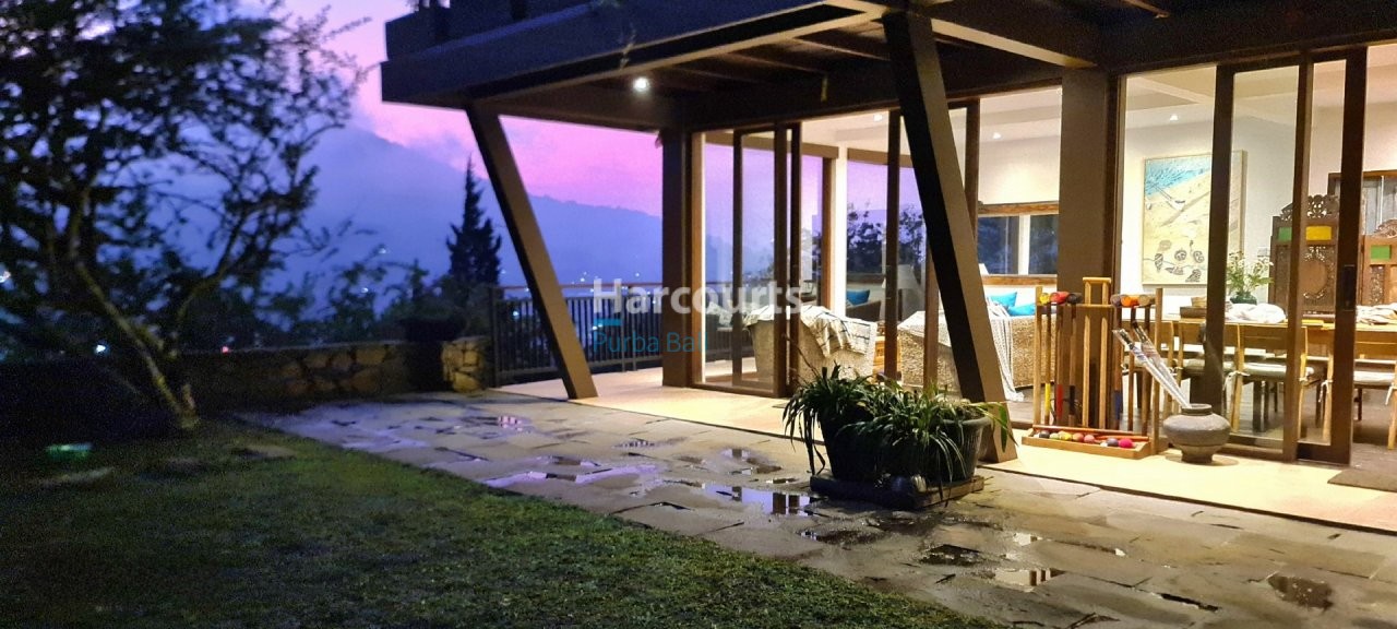 Freehold Bali Villa Beratan Lake View Terrace