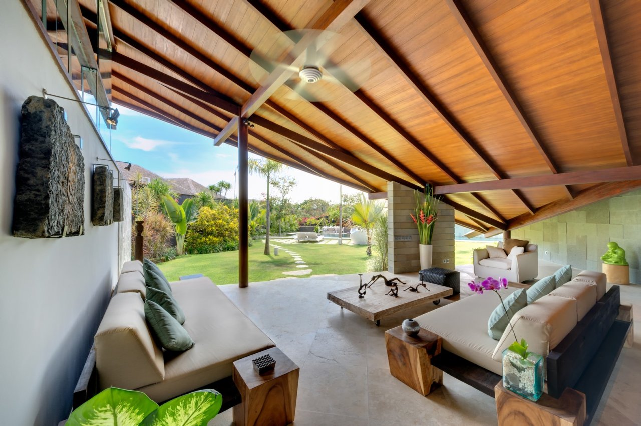 Gated Villa Private Seminyak Modern Bed