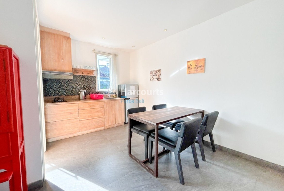 Jimbaran Apartment Mosaic Backsplash Kitchen Dining