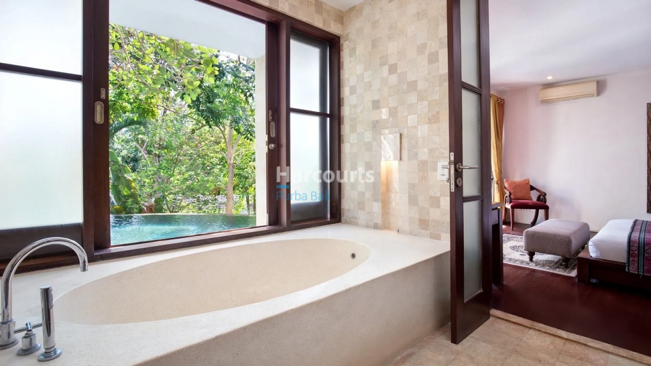 Jimbaran Hill Bali Villa For Sale