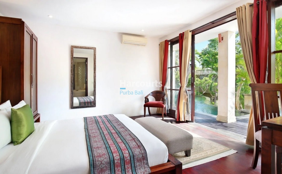 Jimbaran Hill Bali Villa Luxury Living