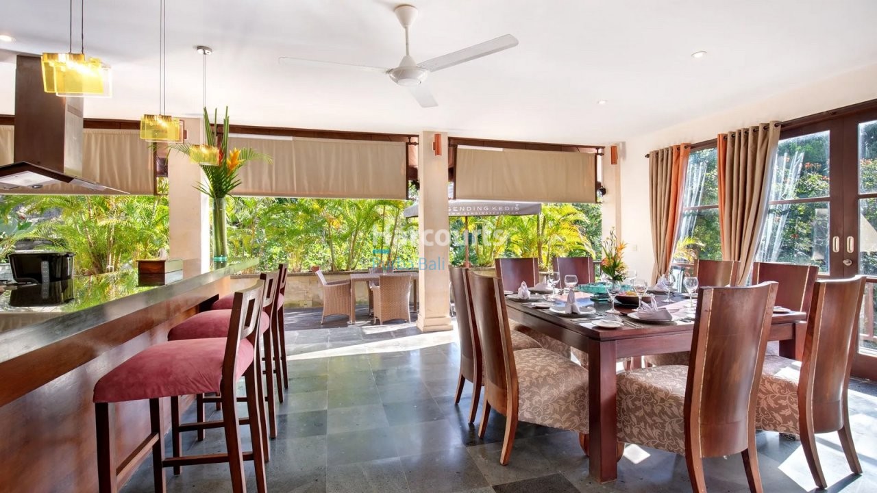 Jimbaran Hill Bali Villa Real Estate Bali