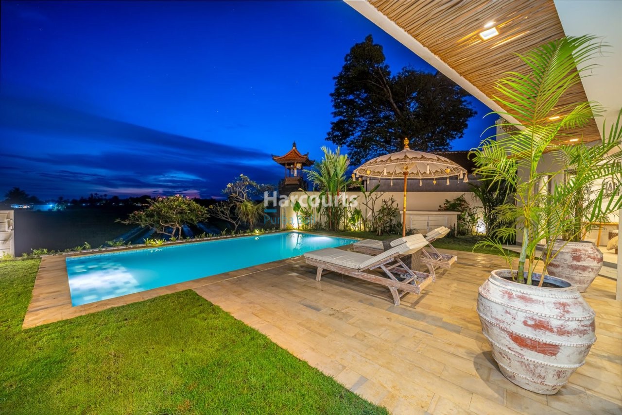 Private Glazing From Garden