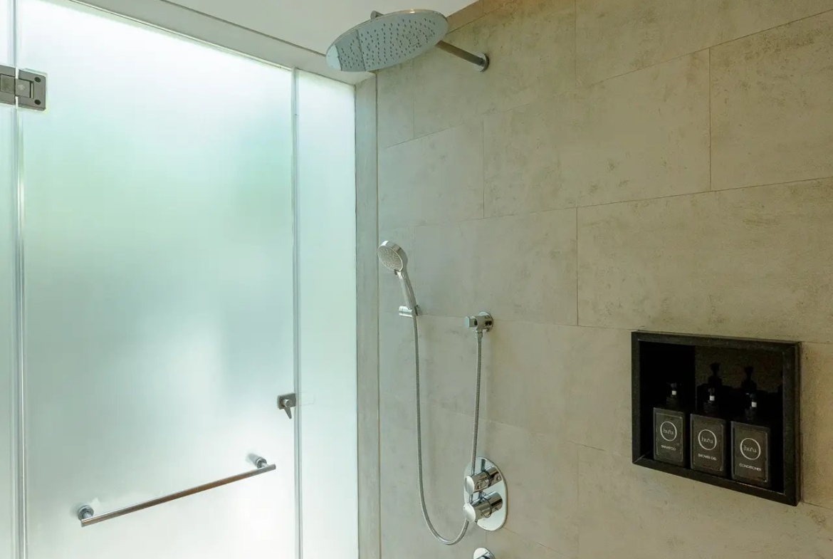 Rent Luxury Yearly Villa Cozy Seminyak