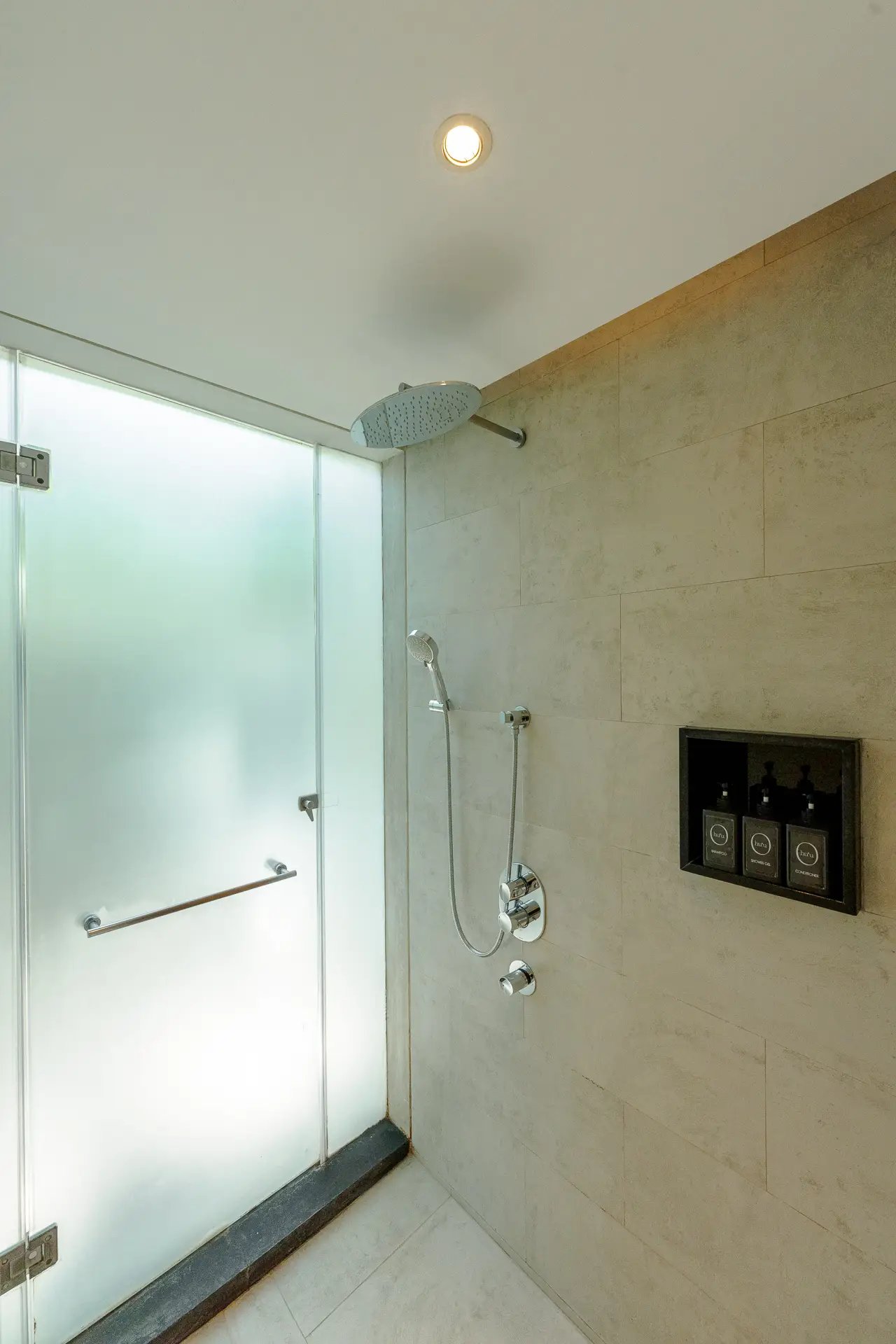 Rent Luxury Yearly Villa Cozy Seminyak