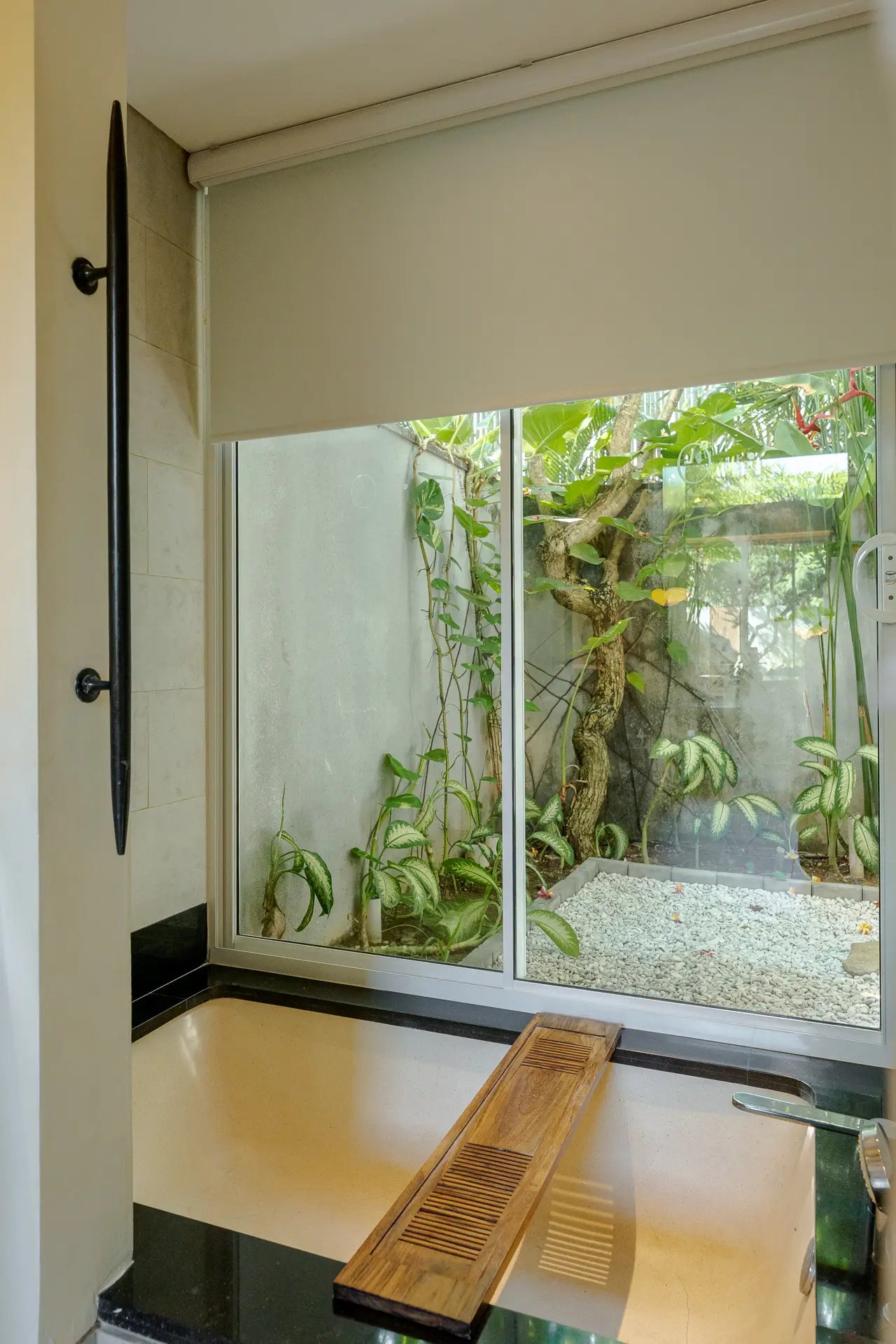 Rent Seminyak Balinese Villa Bed Spacious