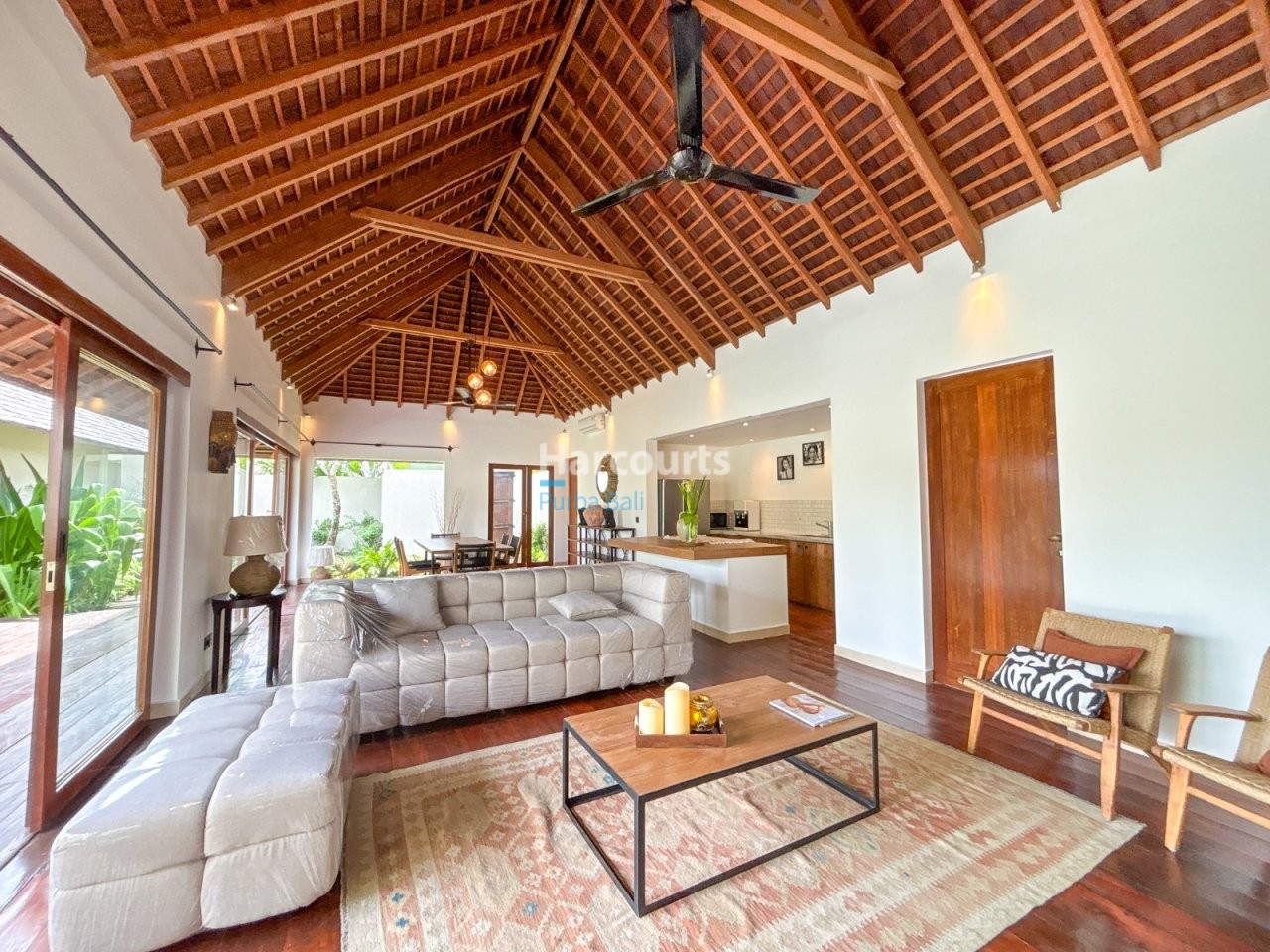 Set Quiet Residential Enclave Leasehold Opportunity 1