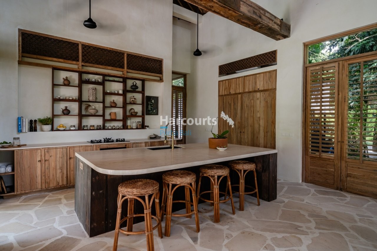 Set Tranquil Village Kaba Leasehold Opportunity