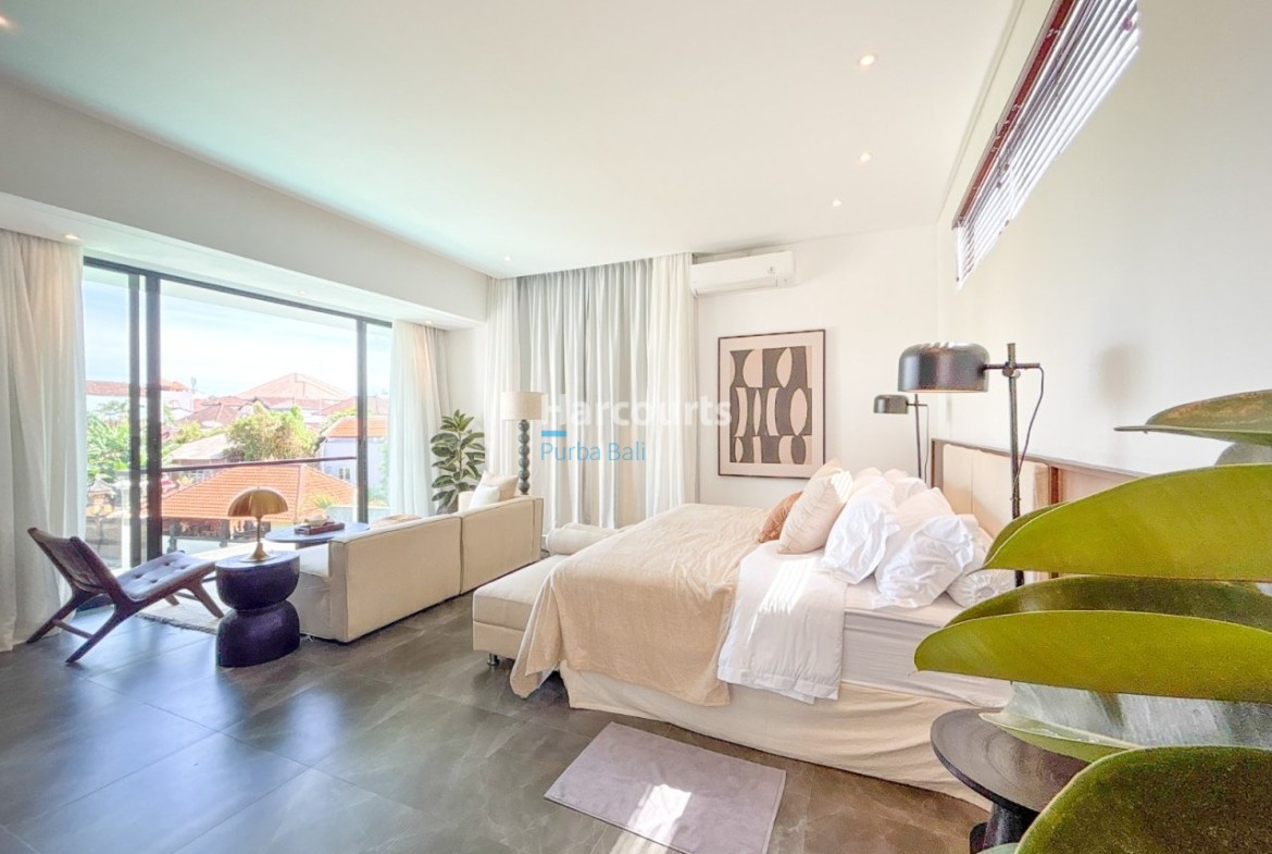 Tegal Cupek Villa Bedroom Marble Floor City View