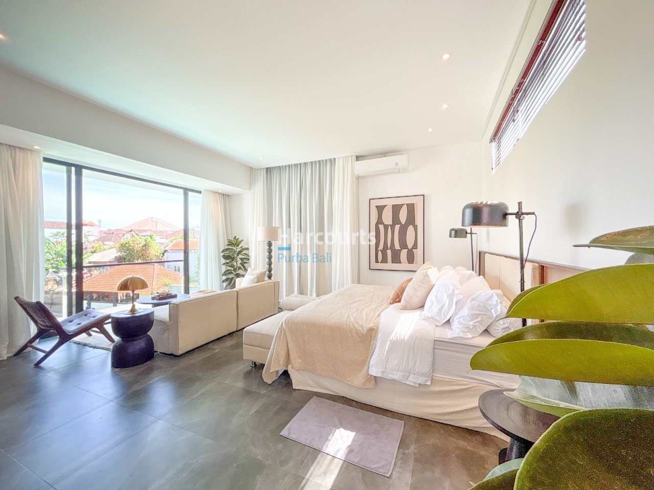 Tegal Cupek Villa Bedroom Marble Floor City View