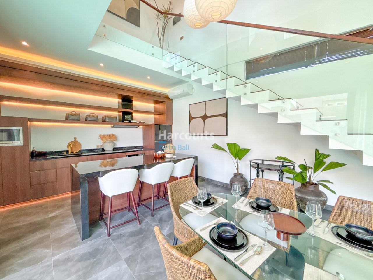 Tegal Cupek Villa Kitchen Marble Flooring Glass Staircase