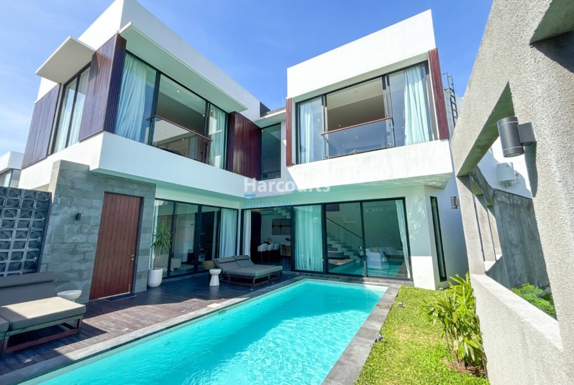 Tegal Cupek Villa Modern Architecture Pool Timber Deck