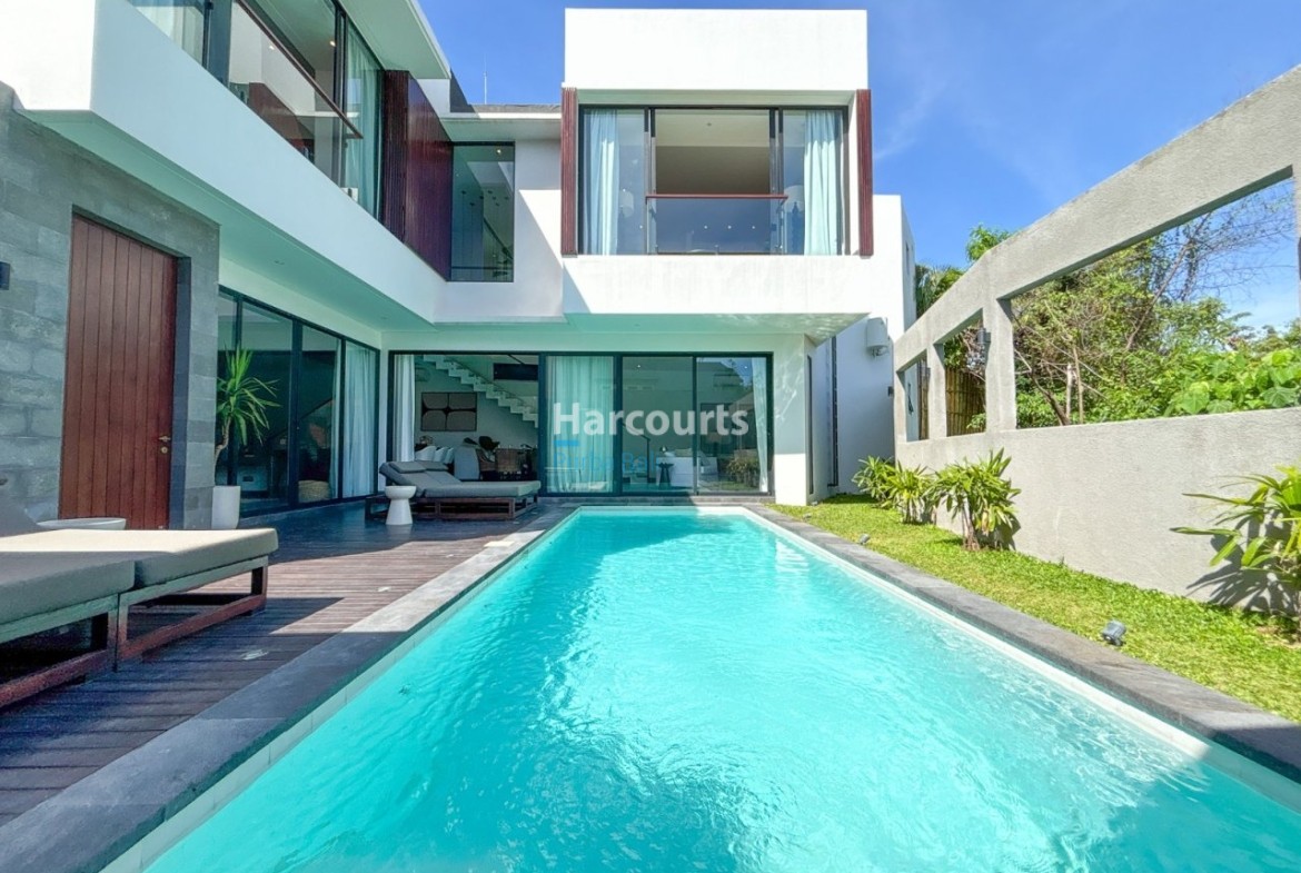 Tegal Cupek Villa Modern Architecture Rectangular Pool