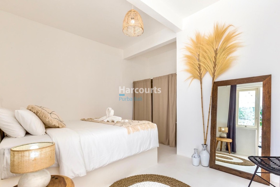 opportunity-purchase-beautiful-level4-holiday-rental
