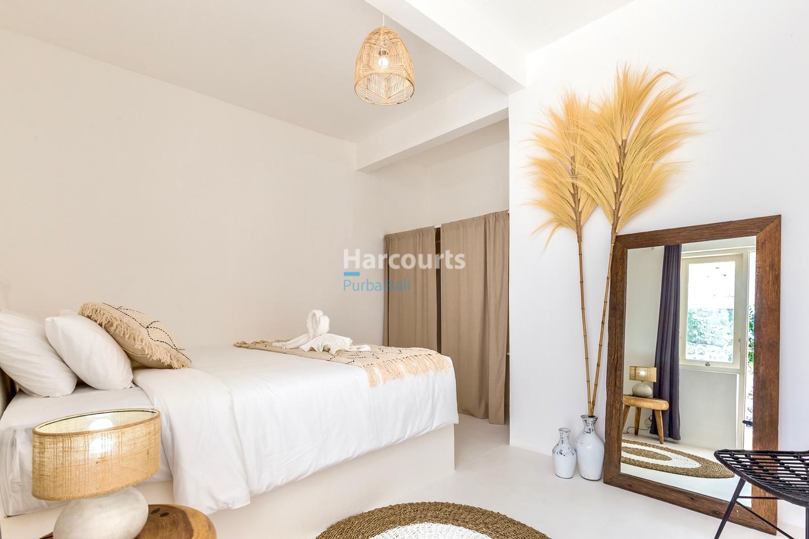 opportunity-purchase-beautiful-level4-holiday-rental