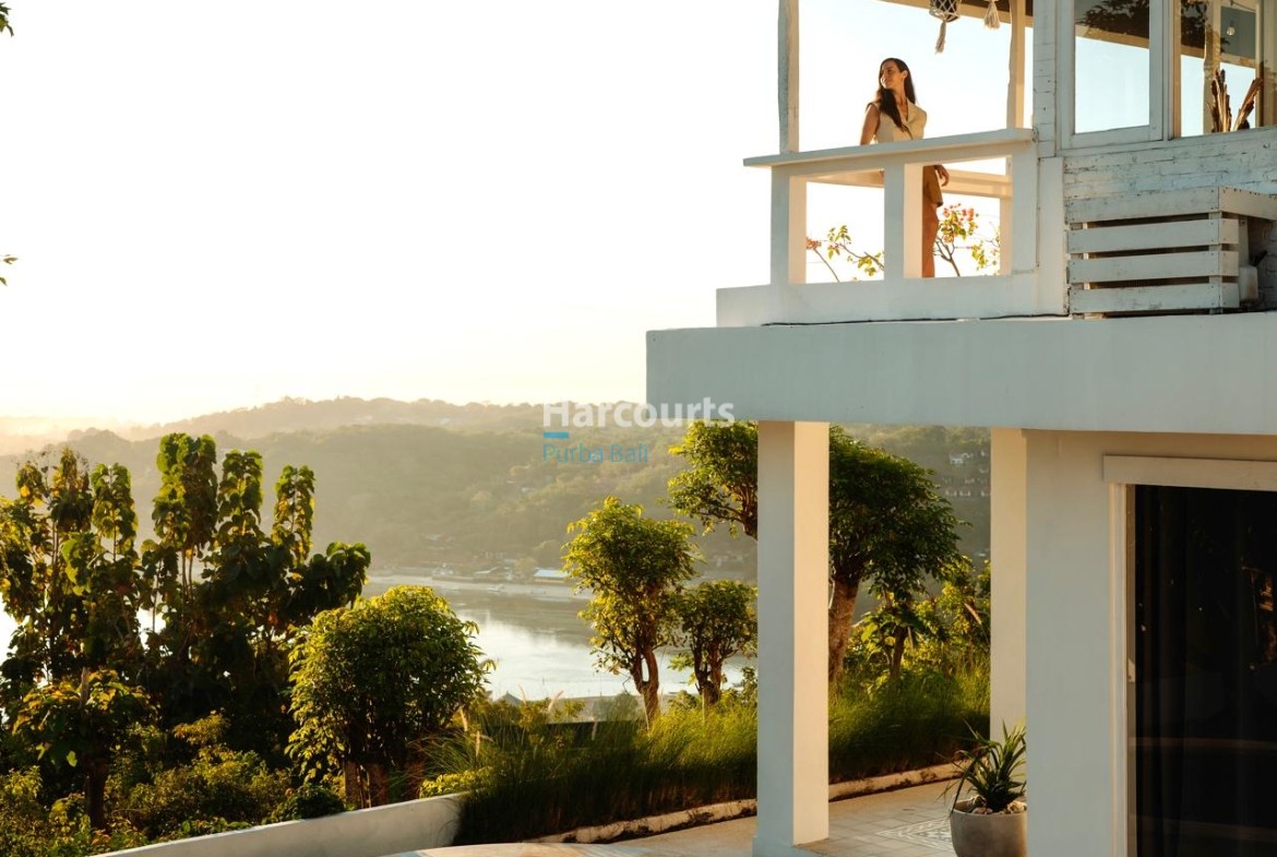 opportunity-purchase-beautiful-level4-swimming-pool