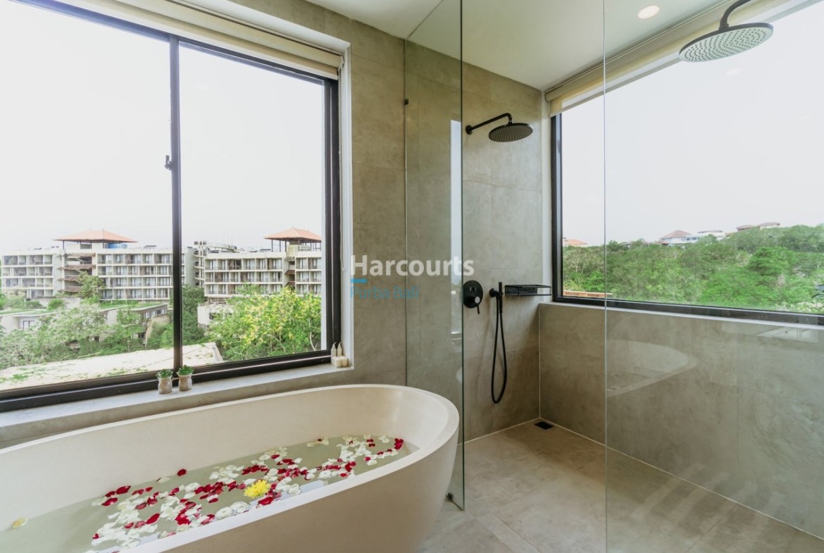 Discover Epitome Luxury Living Ocean Breeze