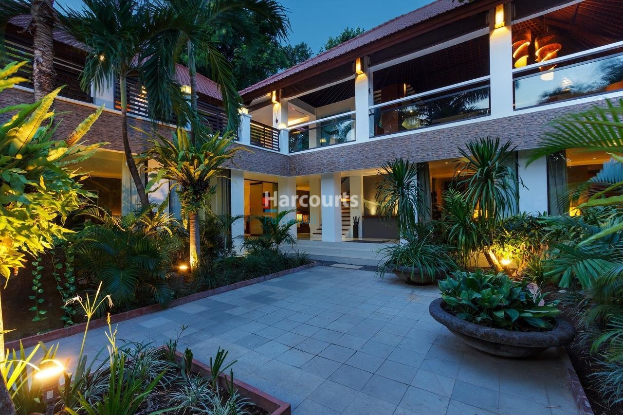 Escape Magnificent Prestigious Luxury Leasehold Opportunity