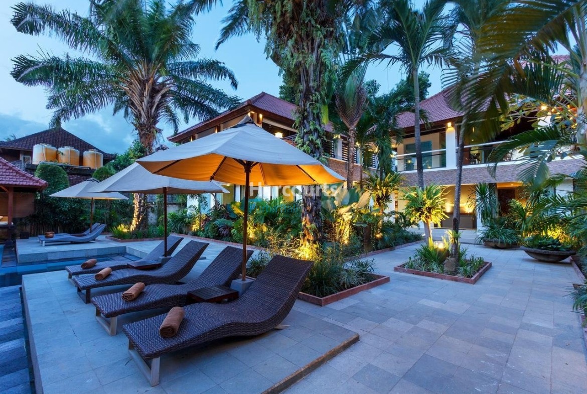 Escape Magnificent Prestigious Luxury Luxury Living