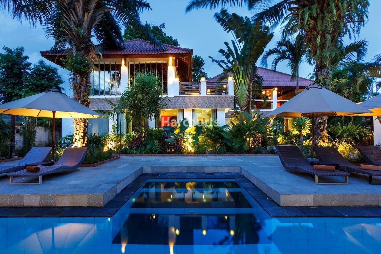 Escape Magnificent Prestigious Luxury Property Investment