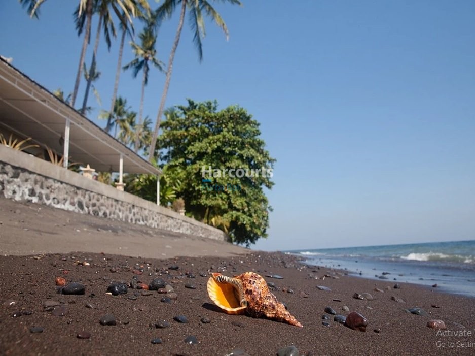 Exceptional Freehold Property Beautiful Ocean Breeze