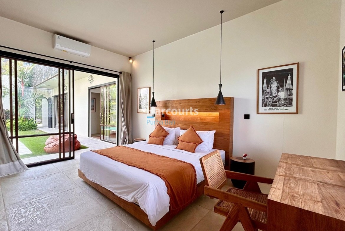 Set Quiet Sought After Enclave Bali Home