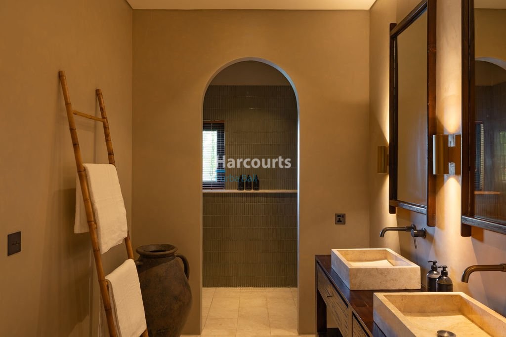 Set Within One Areas Freehold Ownership