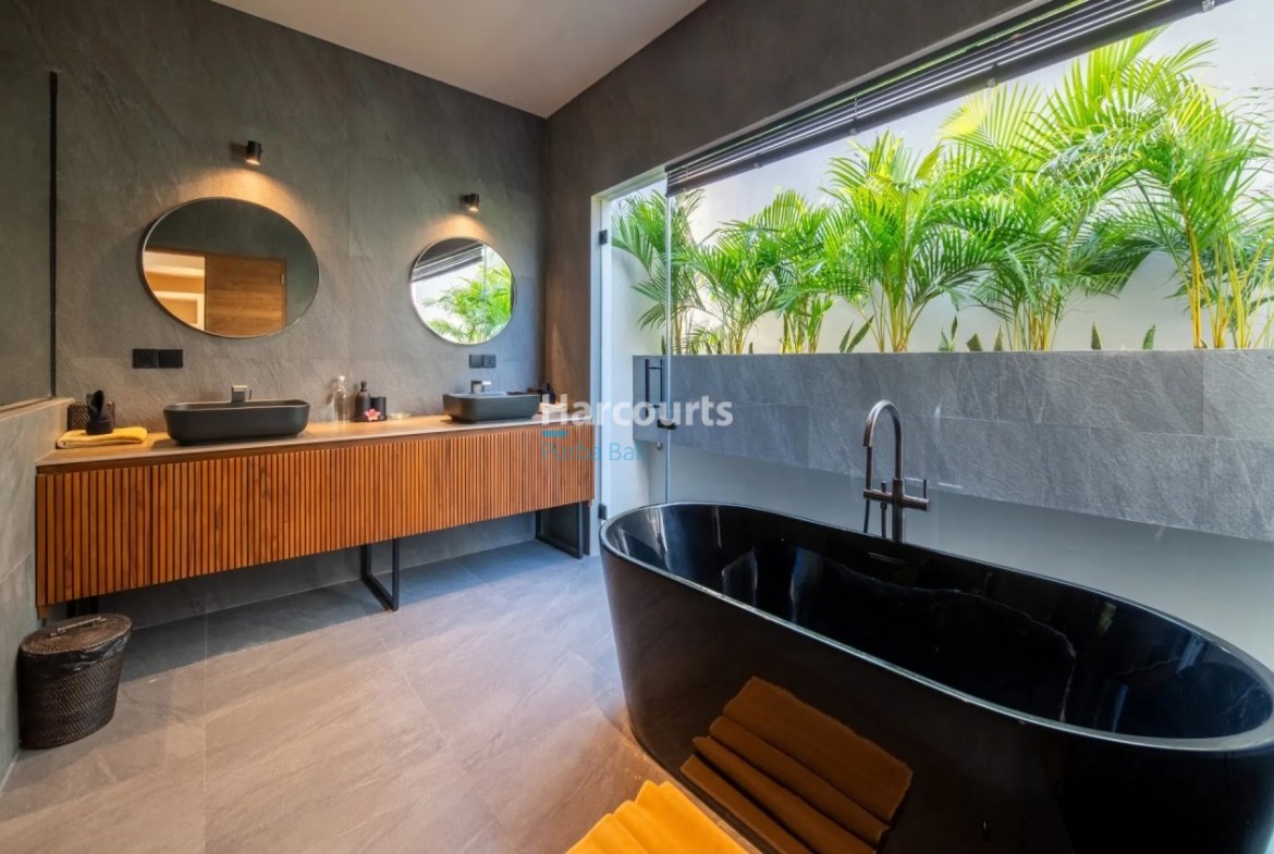 Umalas Brand New Fully Furnished Swimming Pool 1