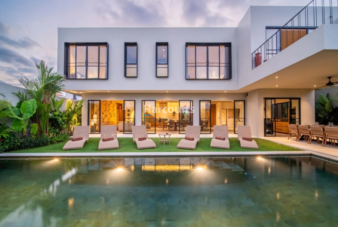 Umalas Brand New Fully Furnished Tropical Modern