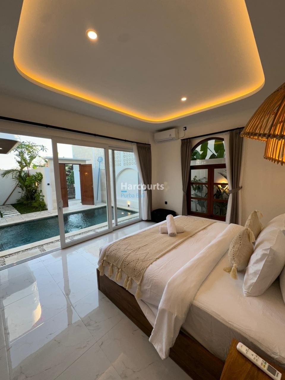 Located Peaceful Emerging Enclave Luxury Living