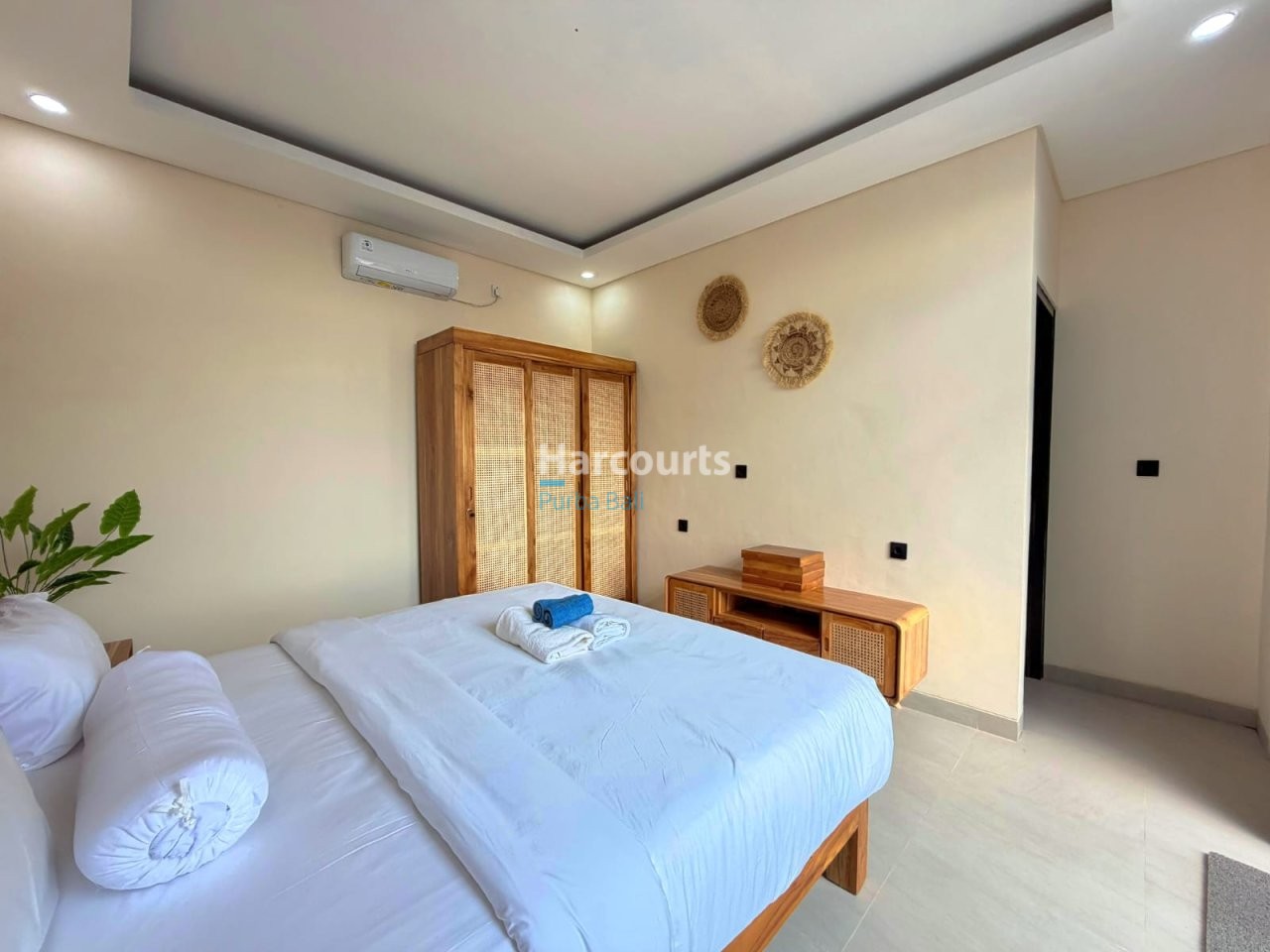 Located Sought After Coastal Town Luxury Living 1