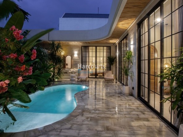 Located Tranquil Cemagi This Ocean Breeze