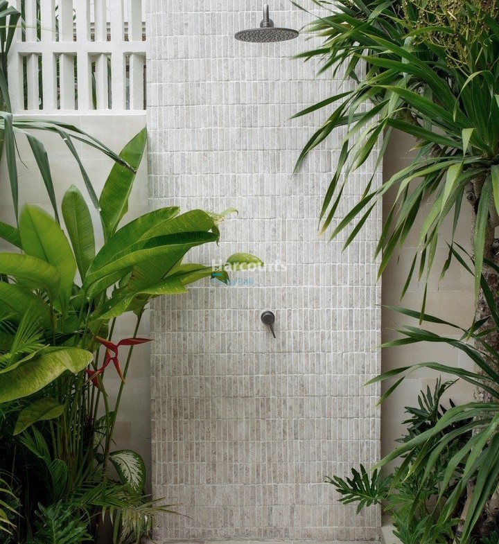 Located Tranquil Cemagi This Swimming Pool