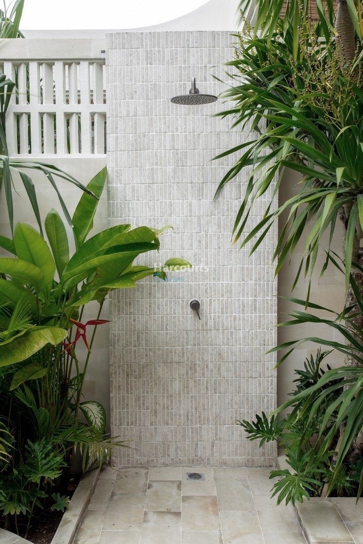 Located Tranquil Cemagi This Swimming Pool