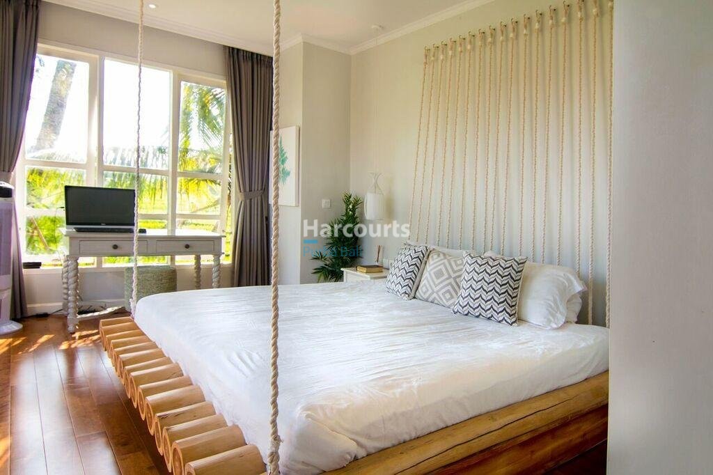 One Three Architecturally Designed Villas Freehold Ownership