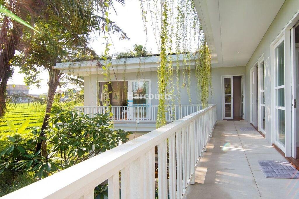 One Three Architecturally Designed Villas Ocean Breeze