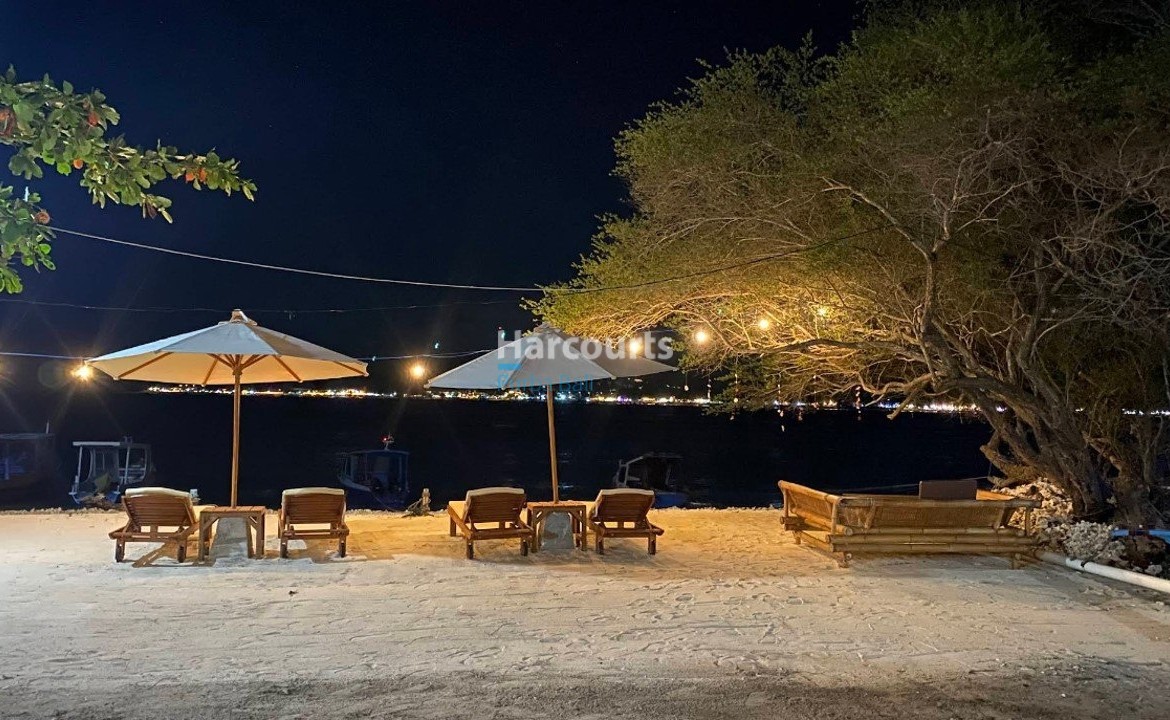 Rare Beachfront Offering Gili Luxury Living